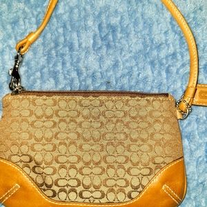 Vinatge Coach Wristlet never used